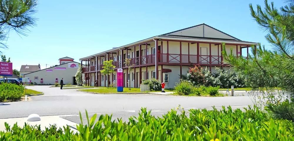 Adonis Budget Pornichet Exterior photo